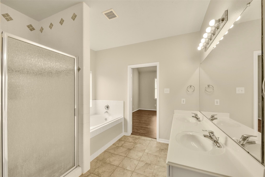 5002 Creekside Avenue - Photo 15