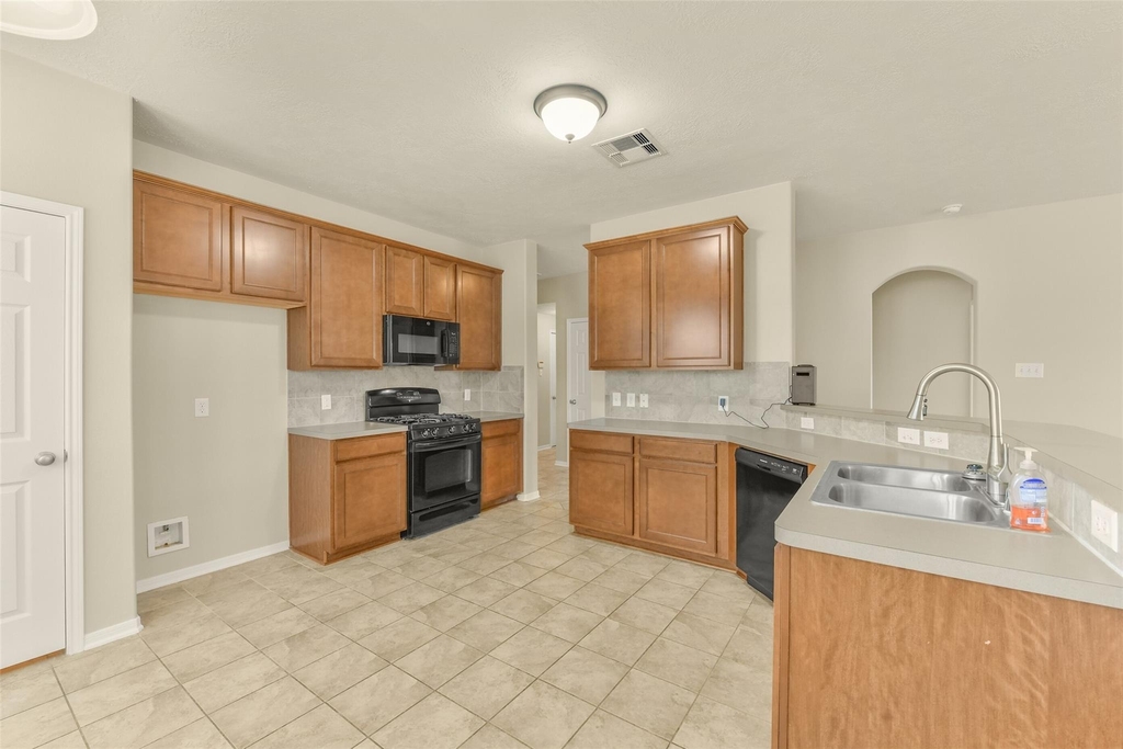 5002 Creekside Avenue - Photo 5