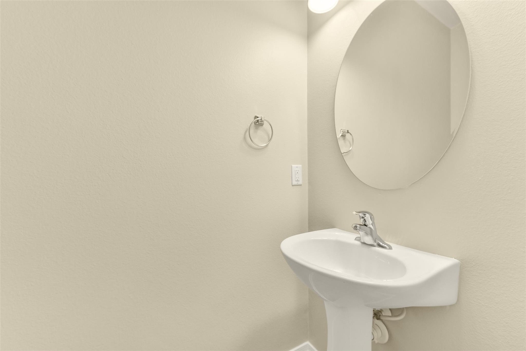 5002 Creekside Avenue - Photo 11