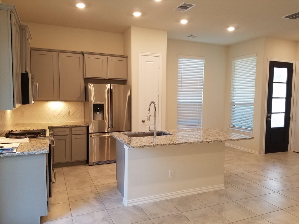 218 Moon Dance Court - Photo 3