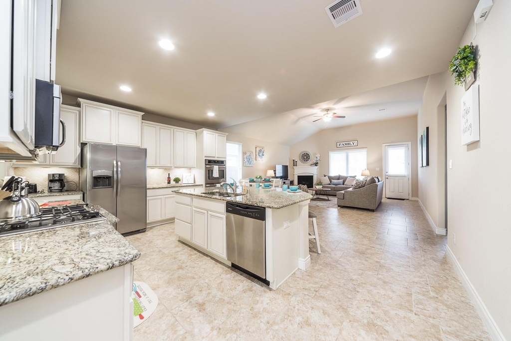 6602 Sterling Shores Lane - Photo 9