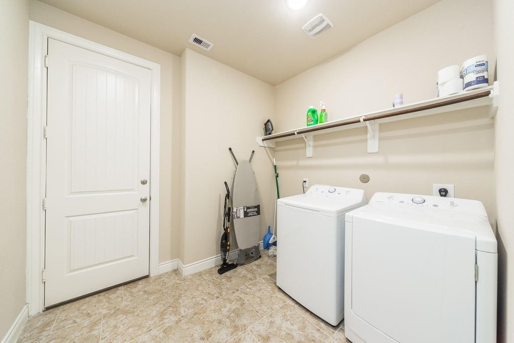 6602 Sterling Shores Lane - Photo 20