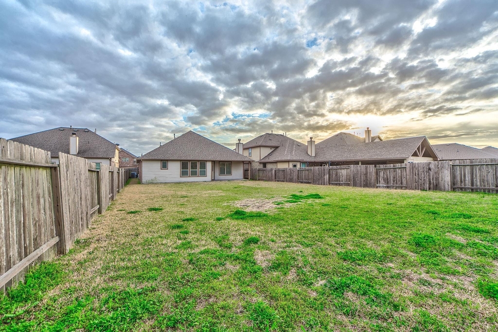 6602 Sterling Shores Lane - Photo 21