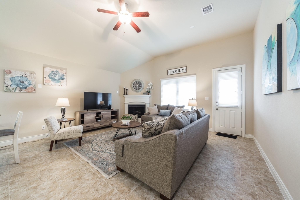 6602 Sterling Shores Lane - Photo 4