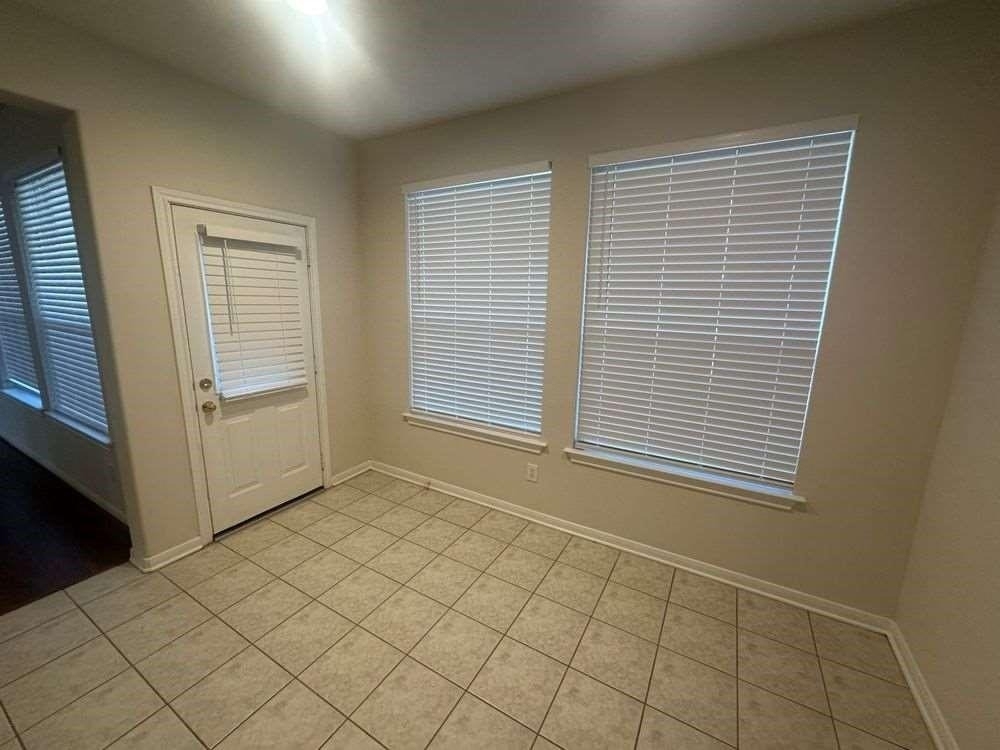 127 W Burberry Circle - Photo 8