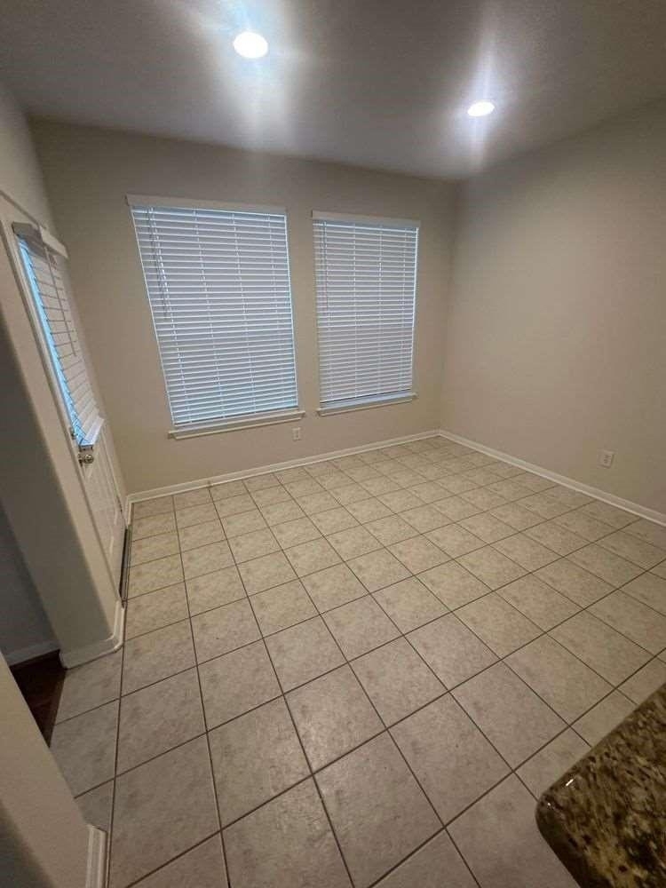 127 W Burberry Circle - Photo 7