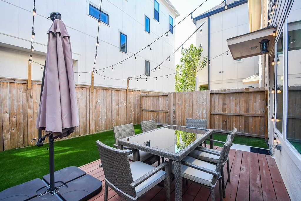 5611 Petty Street - Photo 3