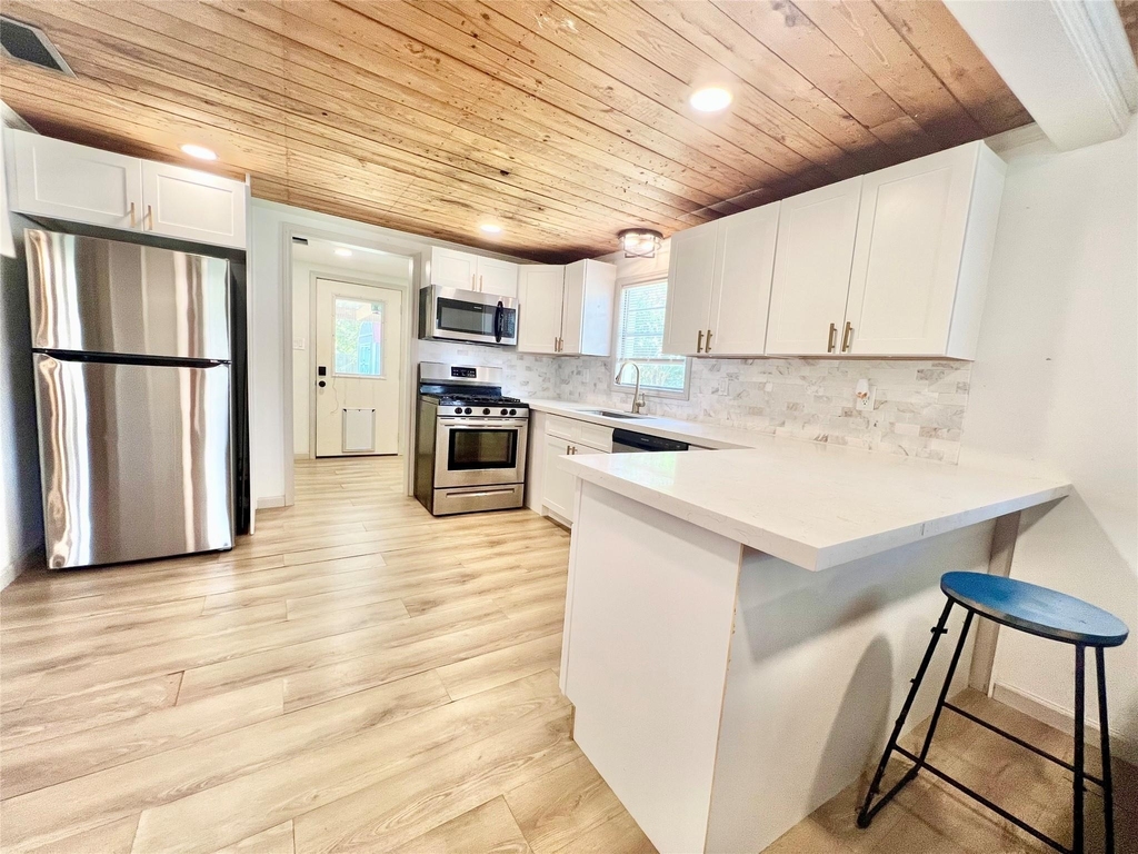 4410 Jackson Street - Photo 14