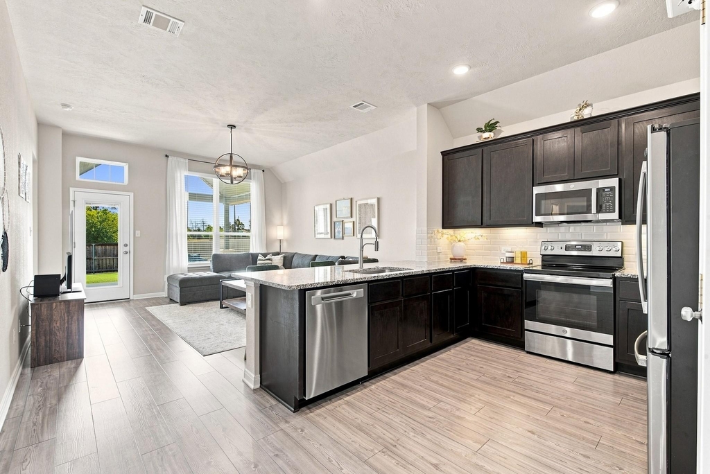 10635 Natural Pond Road - Photo 3