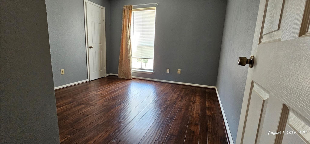 1900 Bay Area Boulevard - Photo 3