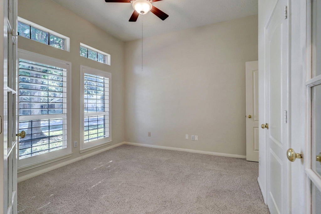 4219 Copper Creek - Photo 2