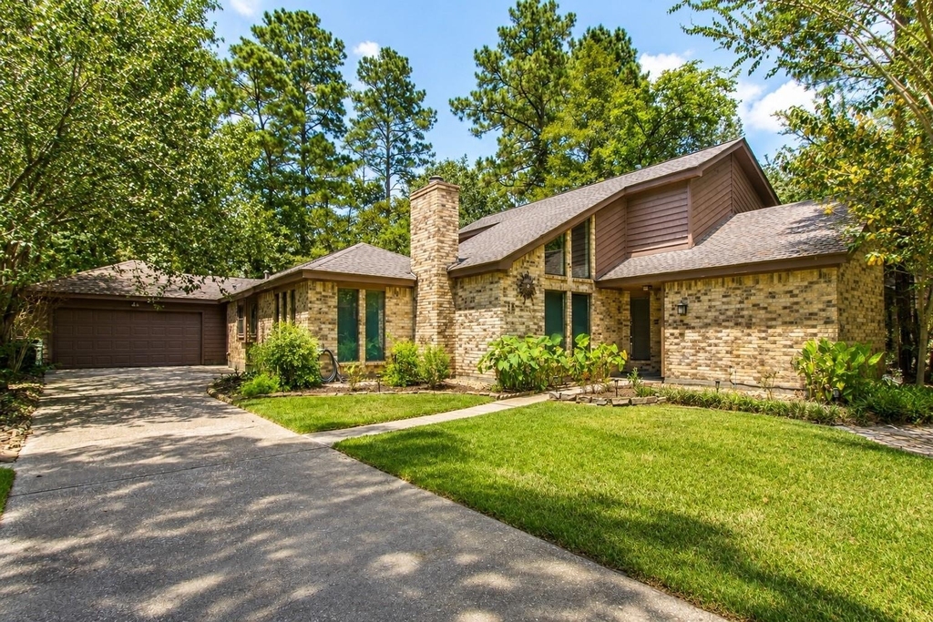 15 Mallard Glen Place - Photo 1