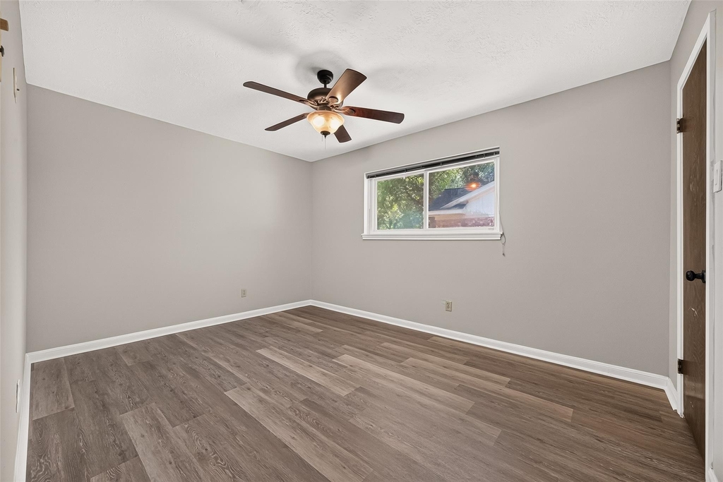 11710 N Petersham Drive - Photo 37