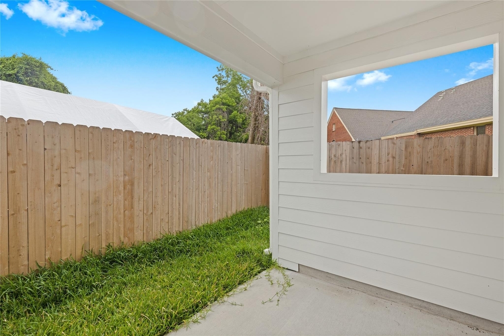 812 Elkhart Street - Photo 27