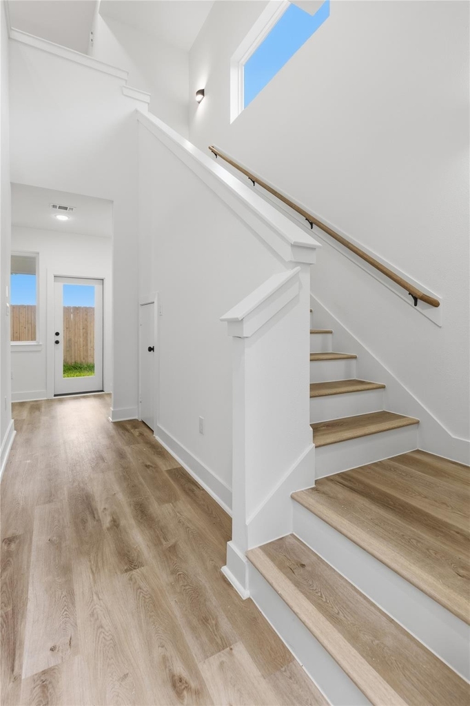 812 Elkhart Street - Photo 4