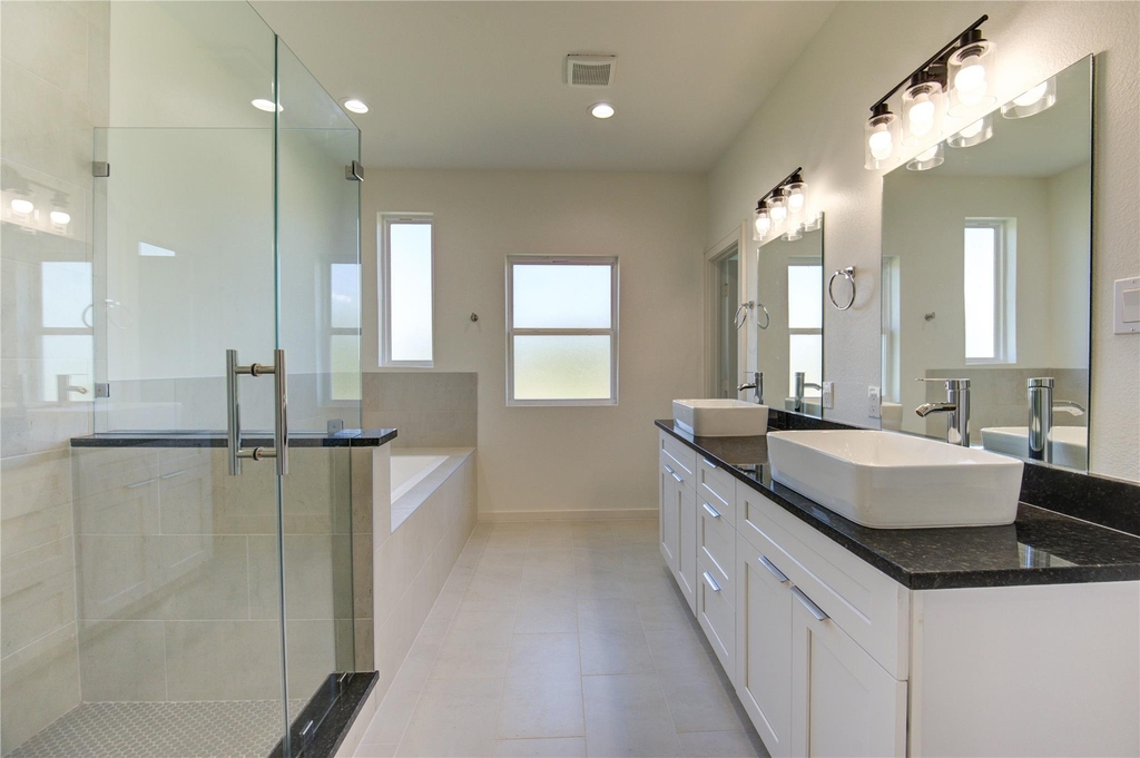 2922 El Fenice Lane - Photo 8