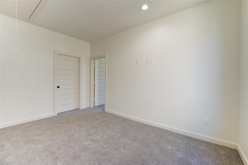 2922 El Fenice Lane - Photo 12
