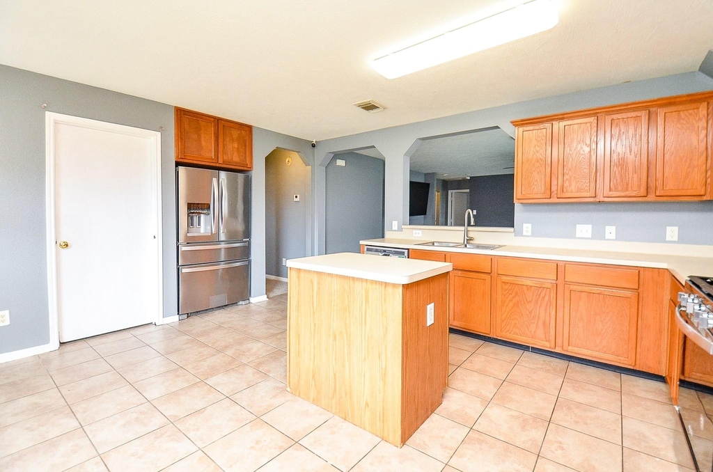1910 Poco Drive - Photo 9