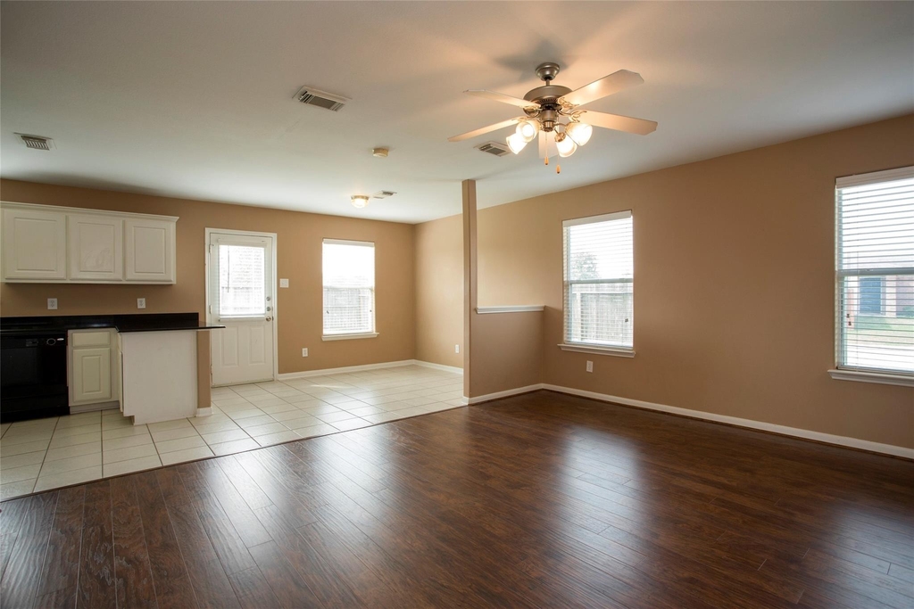 4302 Pecos River Drive - Photo 12