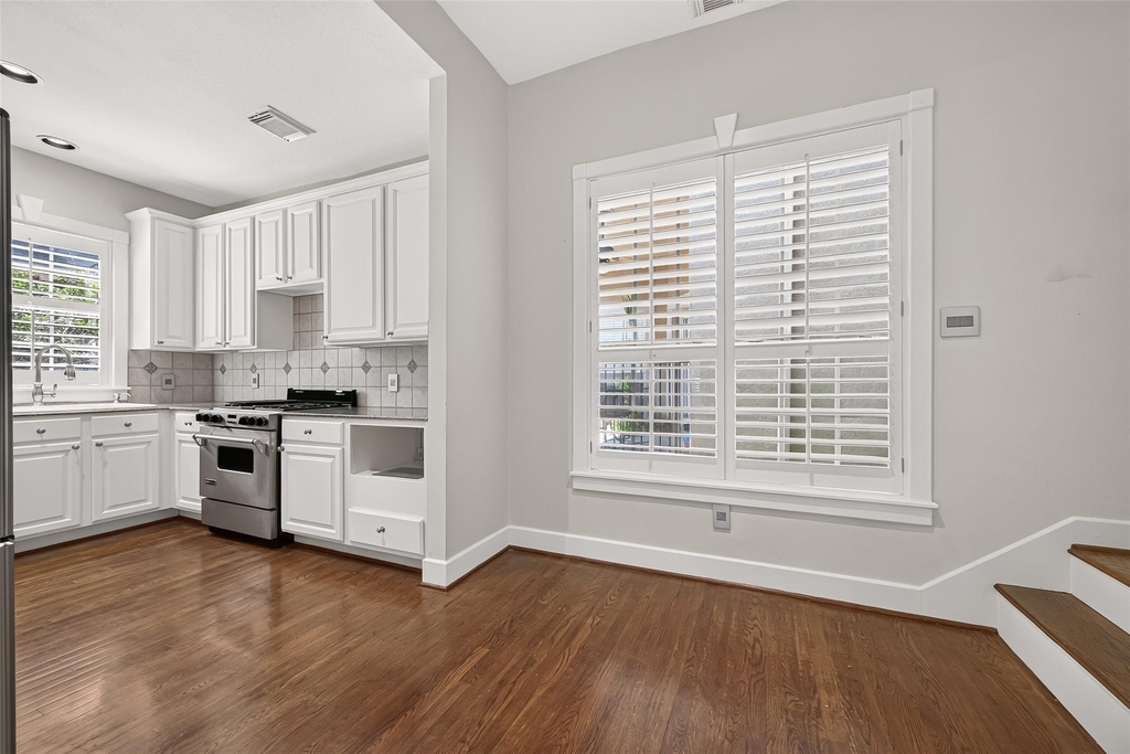 6308 Schuler Street - Photo 14