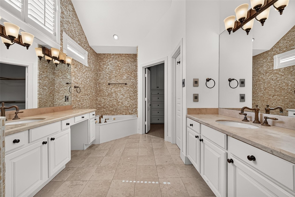 6308 Schuler Street - Photo 27