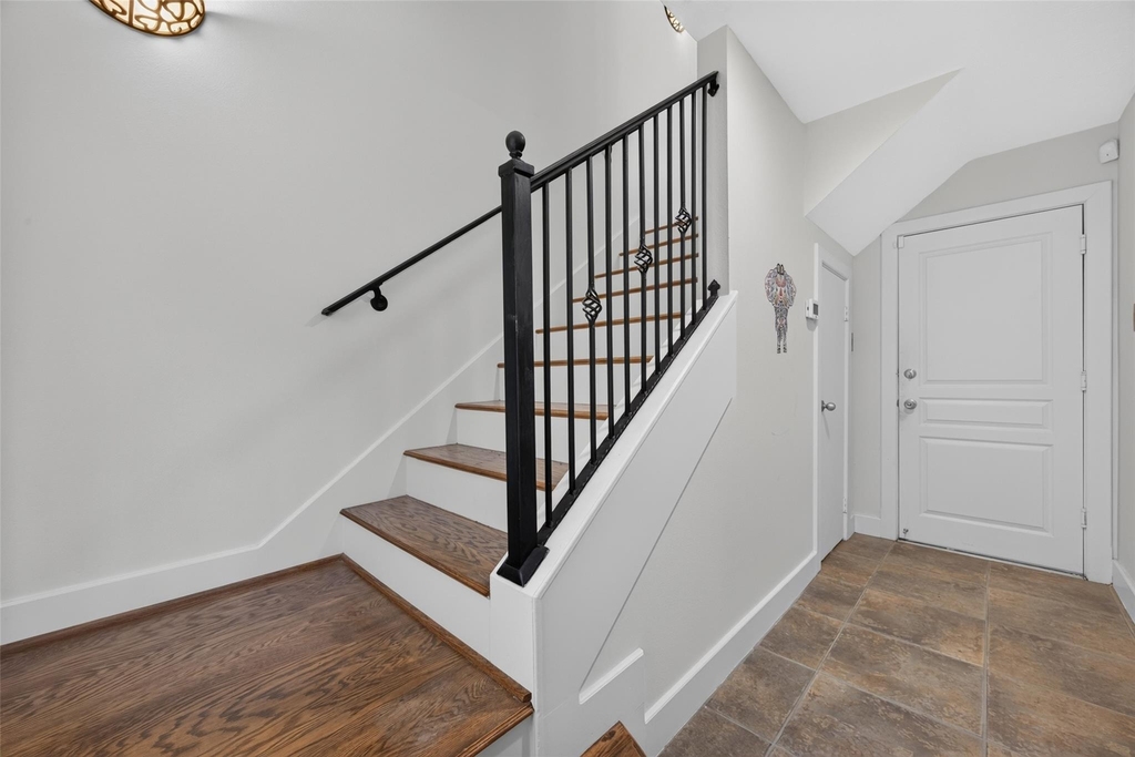6308 Schuler Street - Photo 48