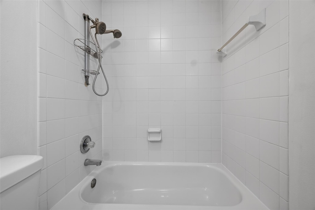 6308 Schuler Street - Photo 47