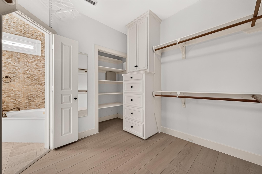 6308 Schuler Street - Photo 34