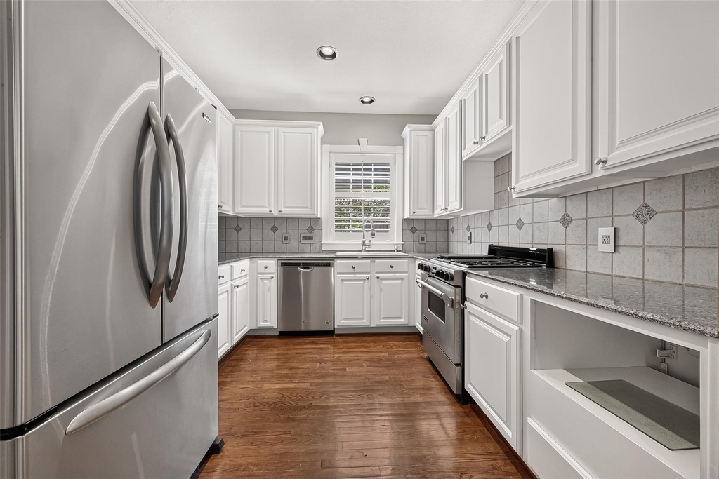 6308 Schuler Street - Photo 17