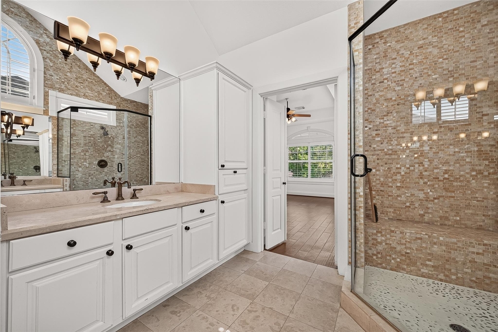 6308 Schuler Street - Photo 32