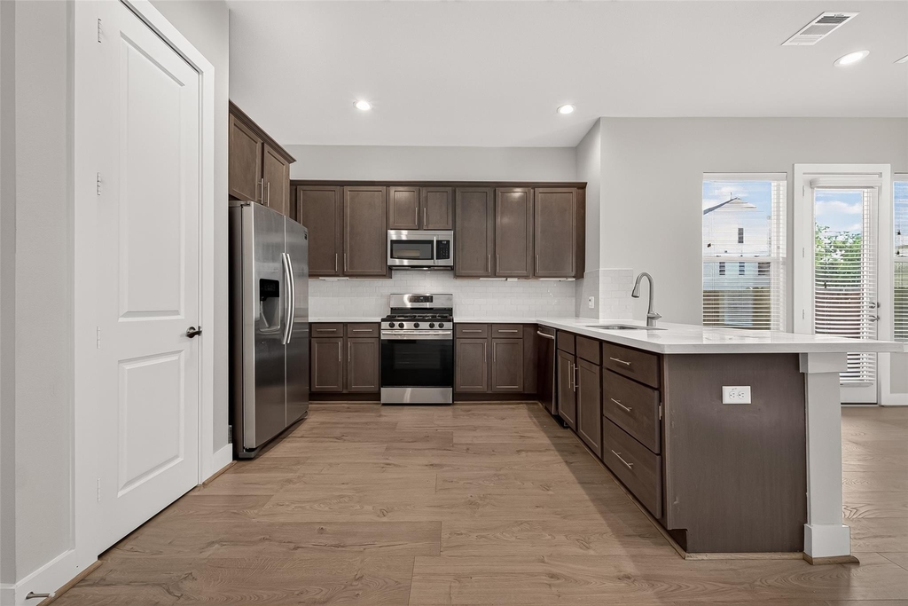 8802 Hollister Pine Court - Photo 25