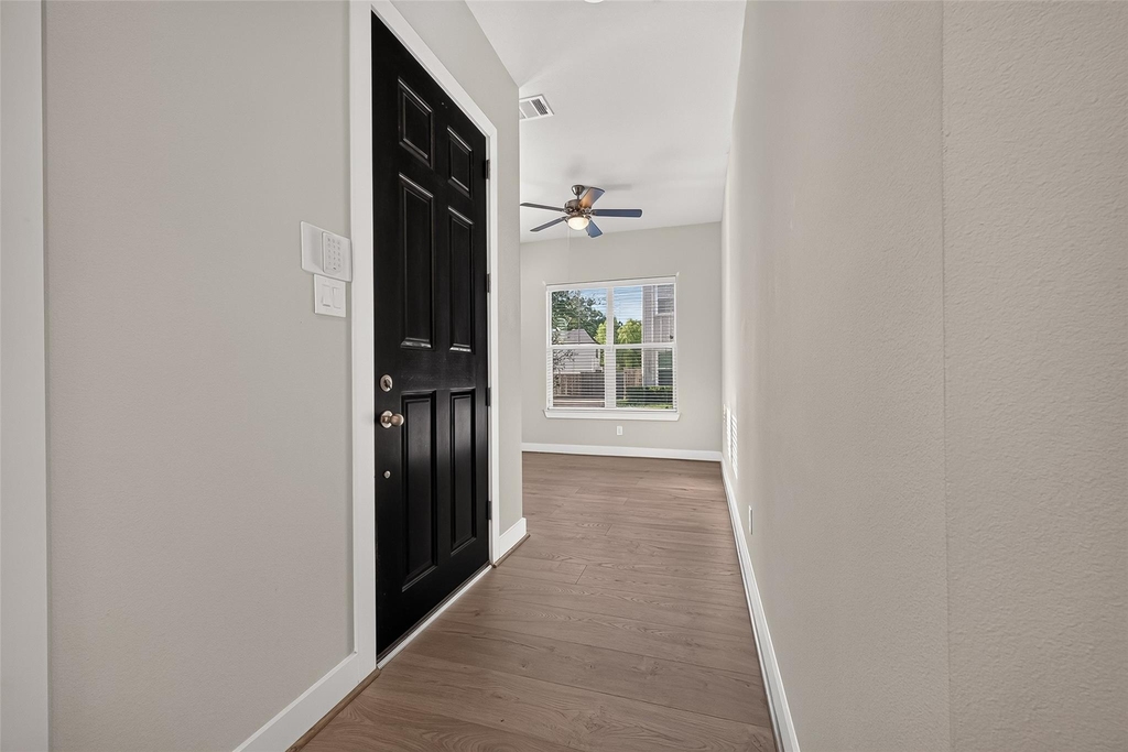 8802 Hollister Pine Court - Photo 9