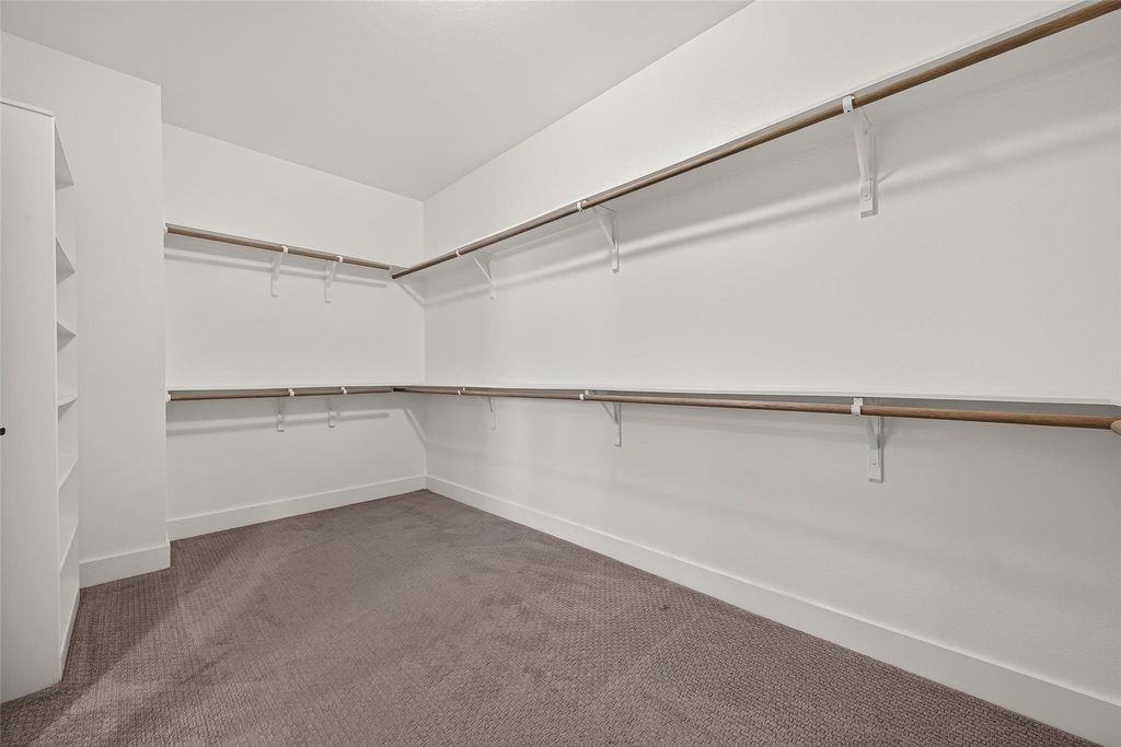 8802 Hollister Pine Court - Photo 46