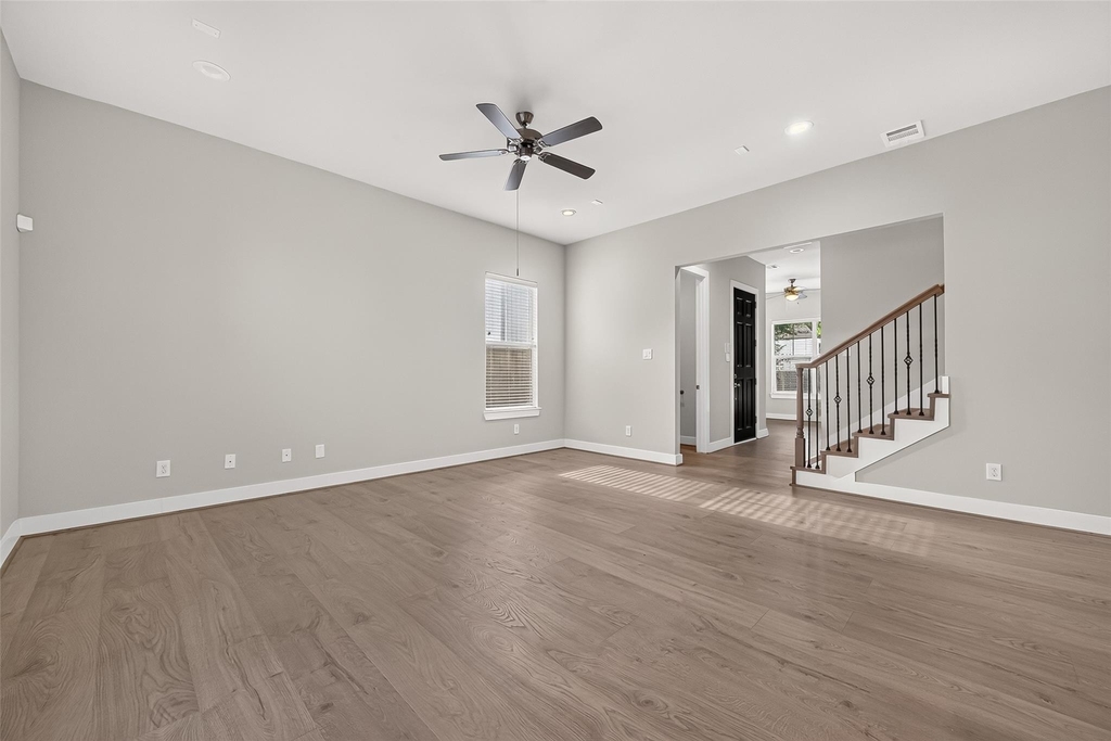 8802 Hollister Pine Court - Photo 18