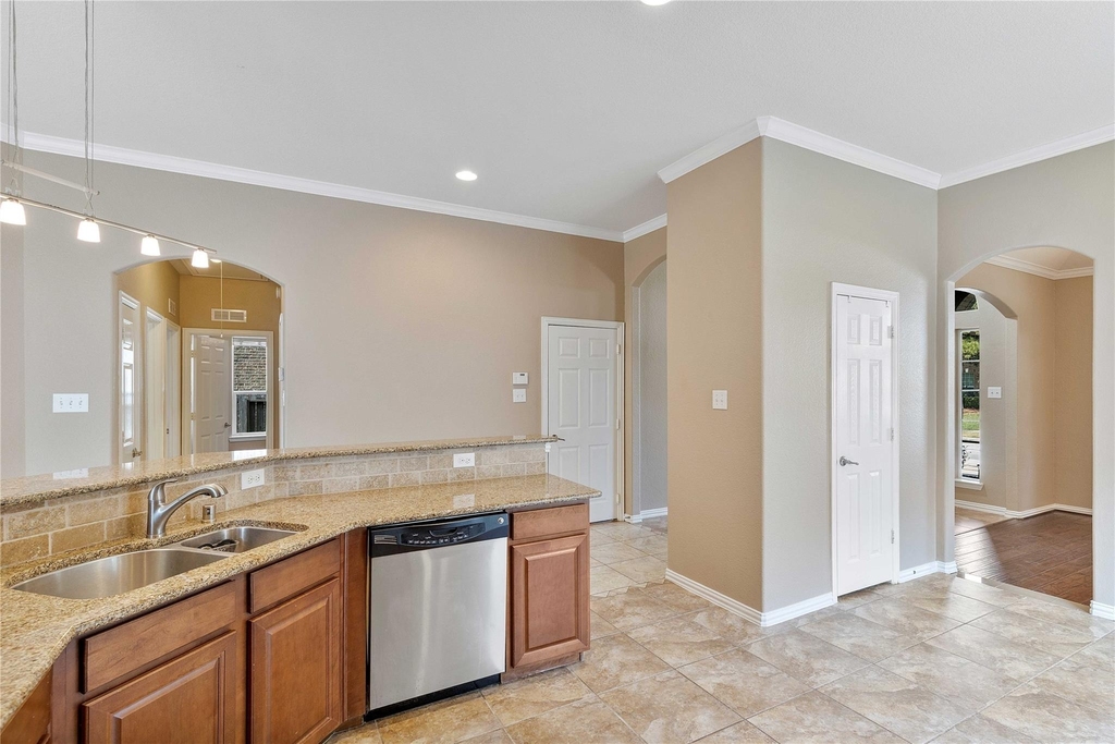 13814 Mckinney Creek Lane - Photo 11