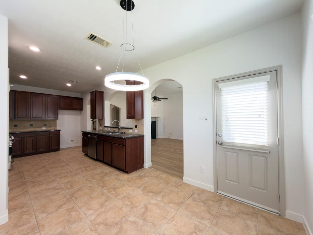 2802 Ridgeglen Lane - Photo 9