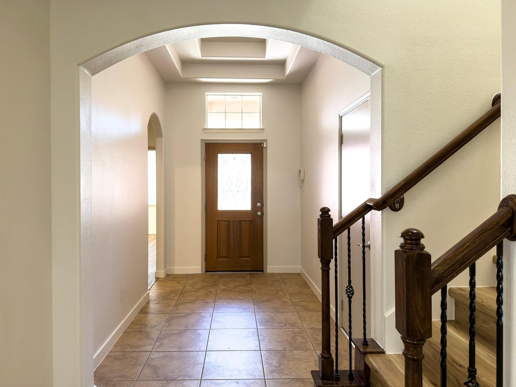 2802 Ridgeglen Lane - Photo 2