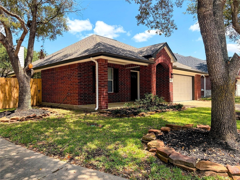 21742 Winsome Rose Court - Photo 1