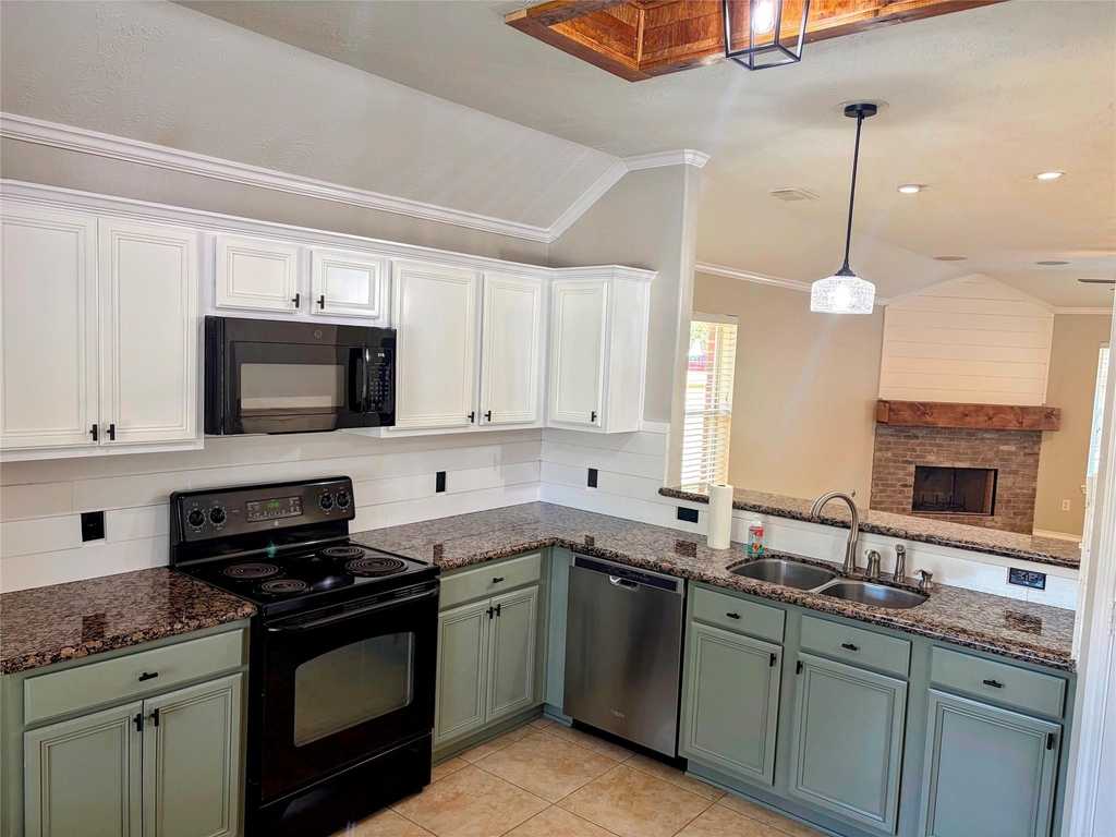 21742 Winsome Rose Court - Photo 7