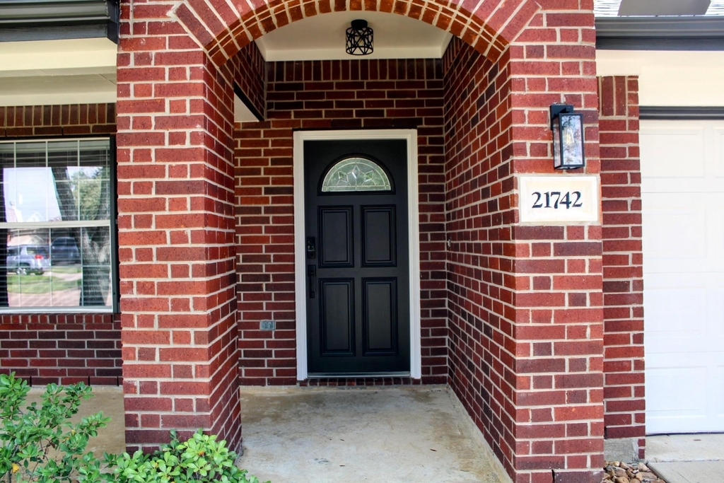 21742 Winsome Rose Court - Photo 5