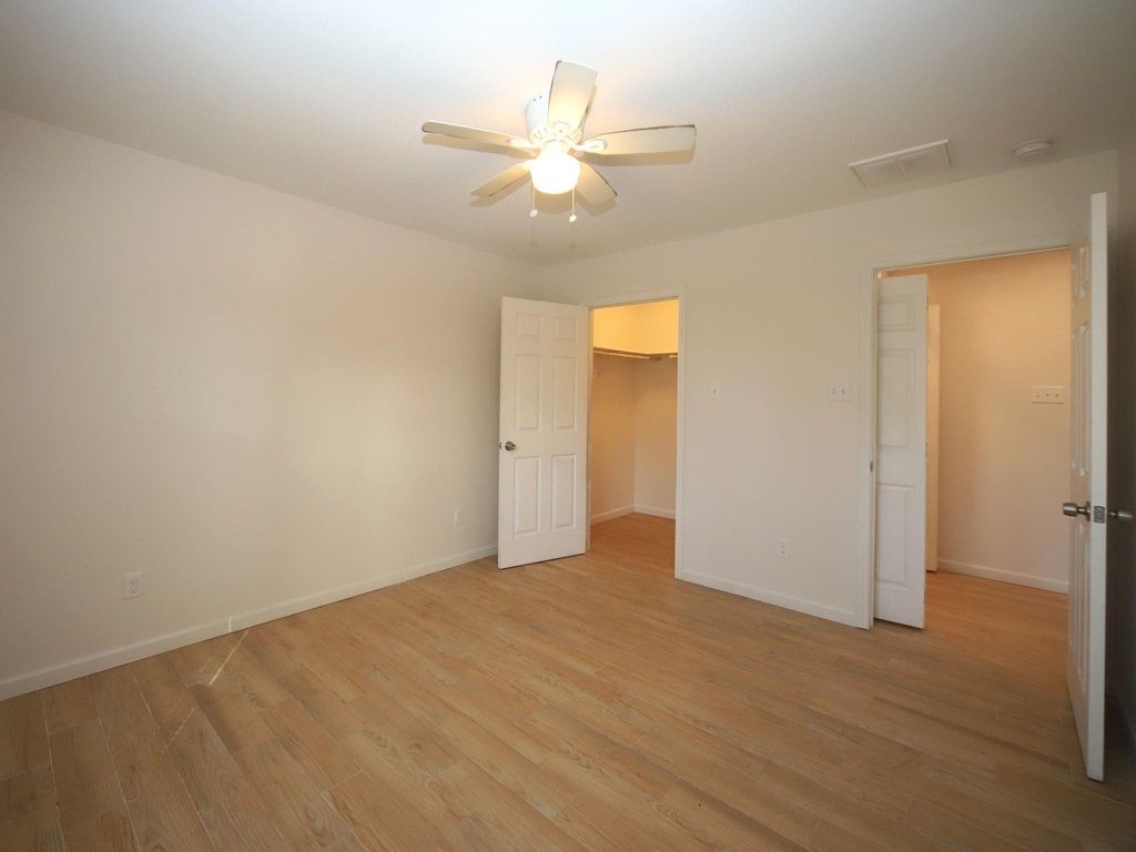 6709 Greenhurst Street - Photo 5