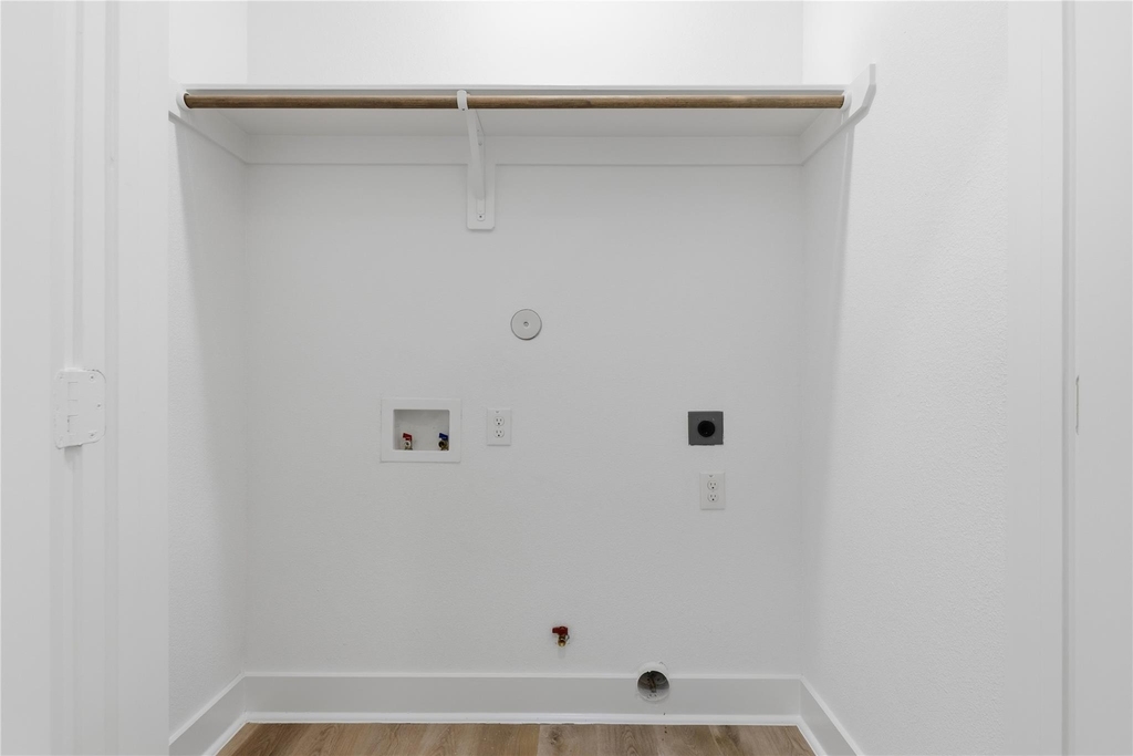812 Elkhart Street - Photo 17