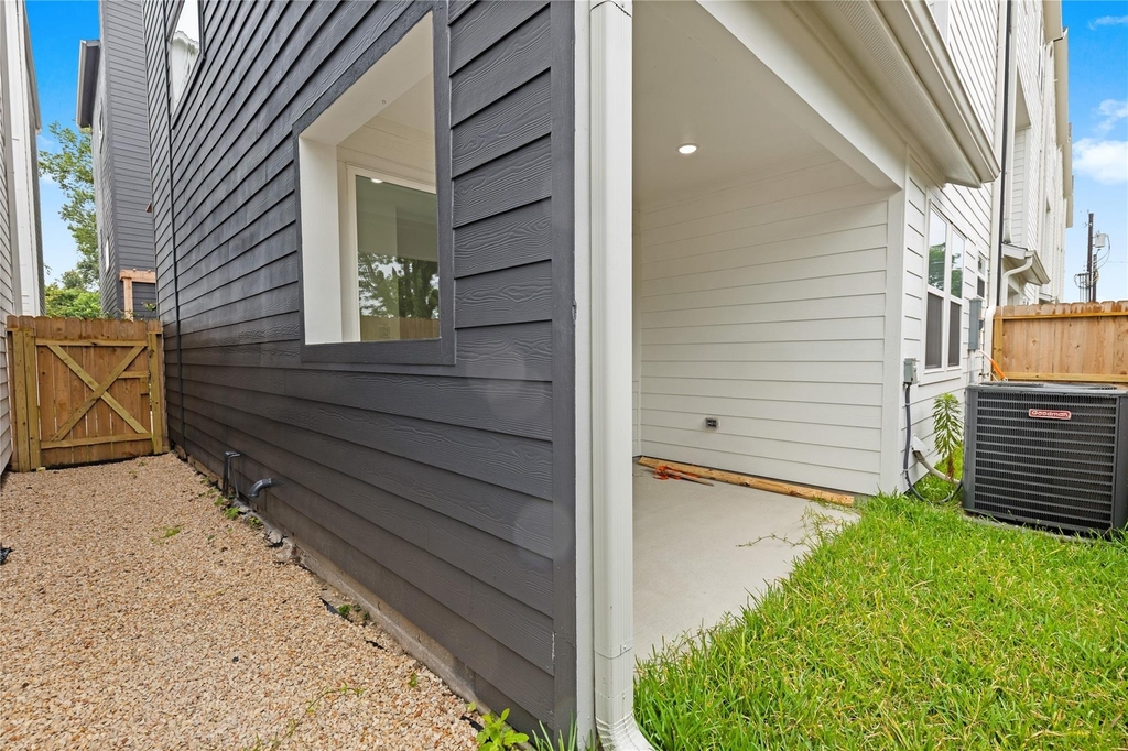 812 Elkhart Street - Photo 29