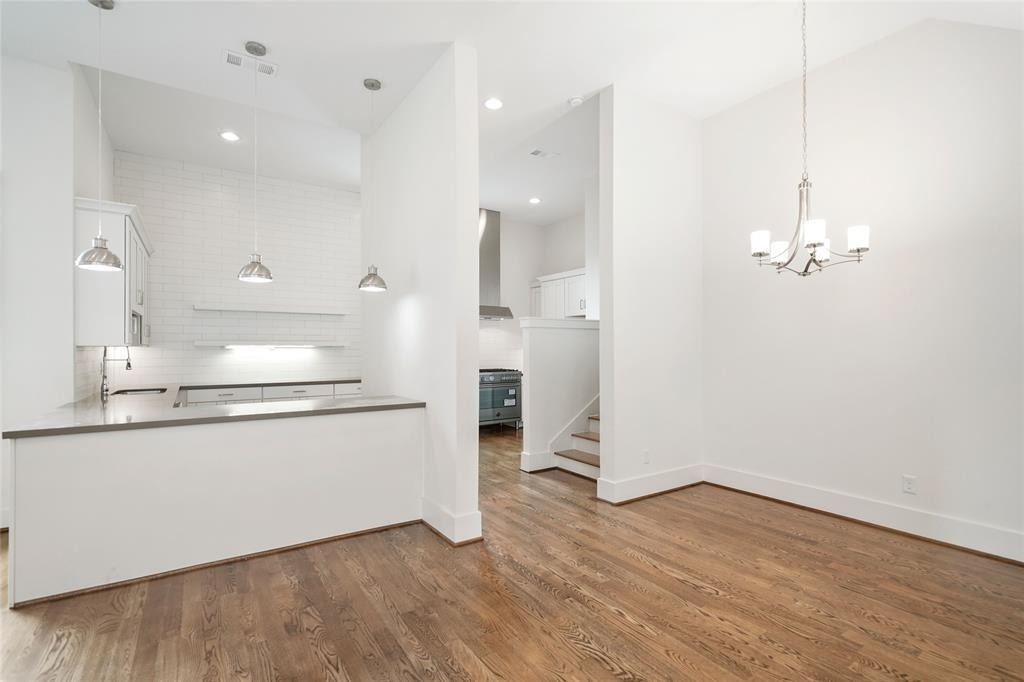 1539 W 23rd Street - Photo 5