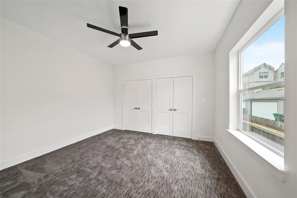 1539 W 23rd Street - Photo 18