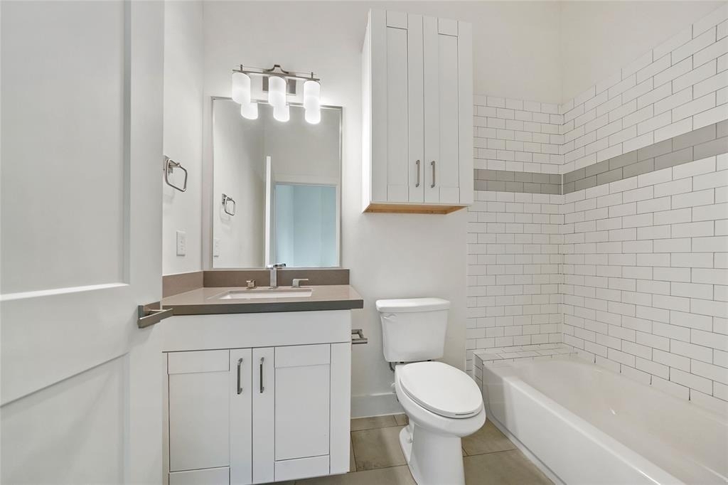 1539 W 23rd Street - Photo 7