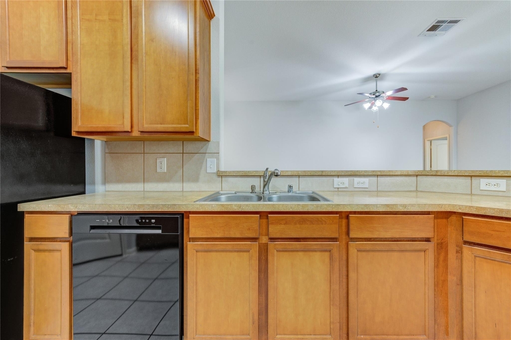 6030 Starbrook Creek Drive - Photo 14