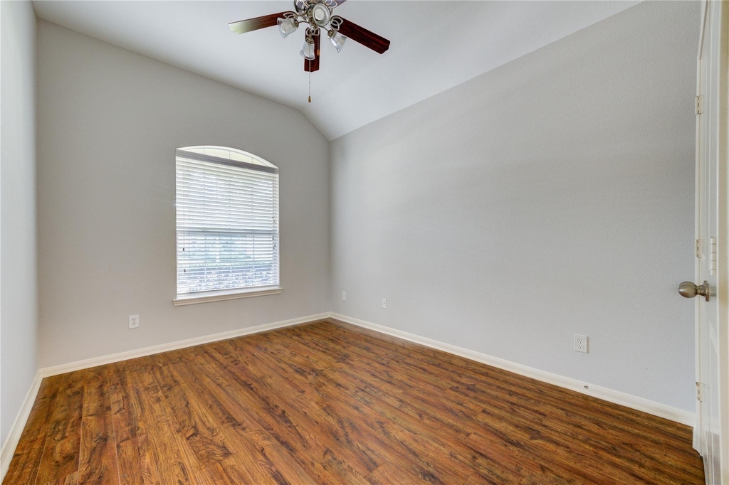 6030 Starbrook Creek Drive - Photo 18