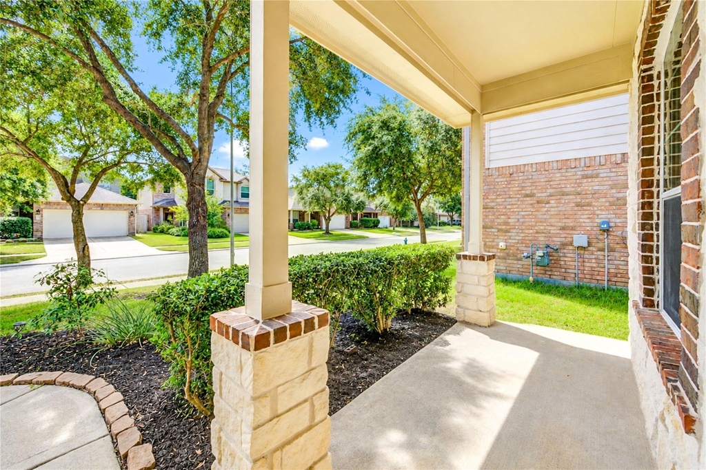 6030 Starbrook Creek Drive - Photo 2