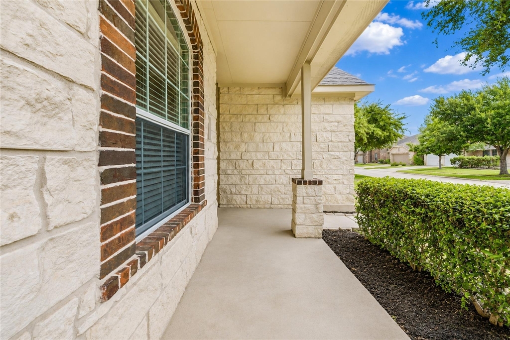 6030 Starbrook Creek Drive - Photo 3